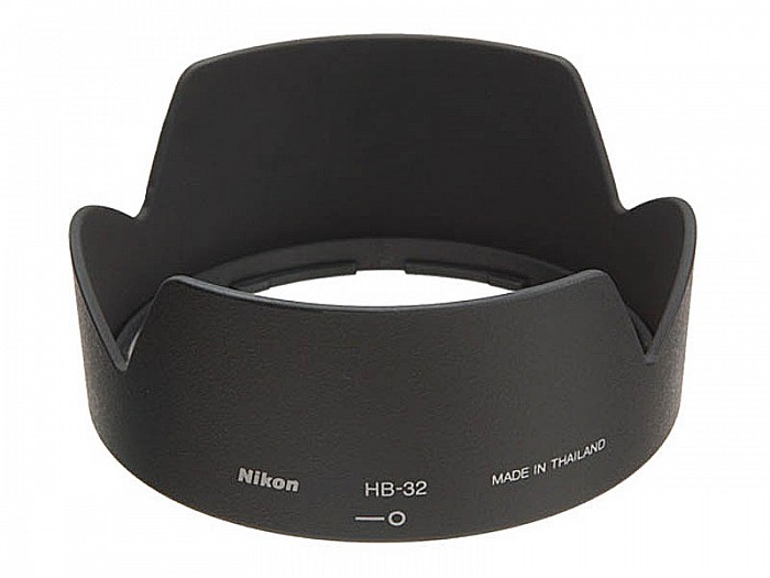 Фотография Бленда на объектив Nikon HB-32 Фото Бленда на объектив Nikon HB-32