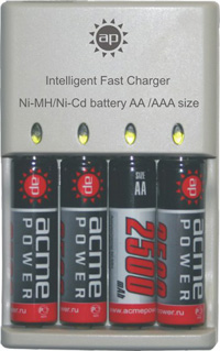    AcmePower AP RC-3 + 4 . AA 2600 mAh